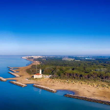 Cozy Flat In A With Shared Pool * ביביונה